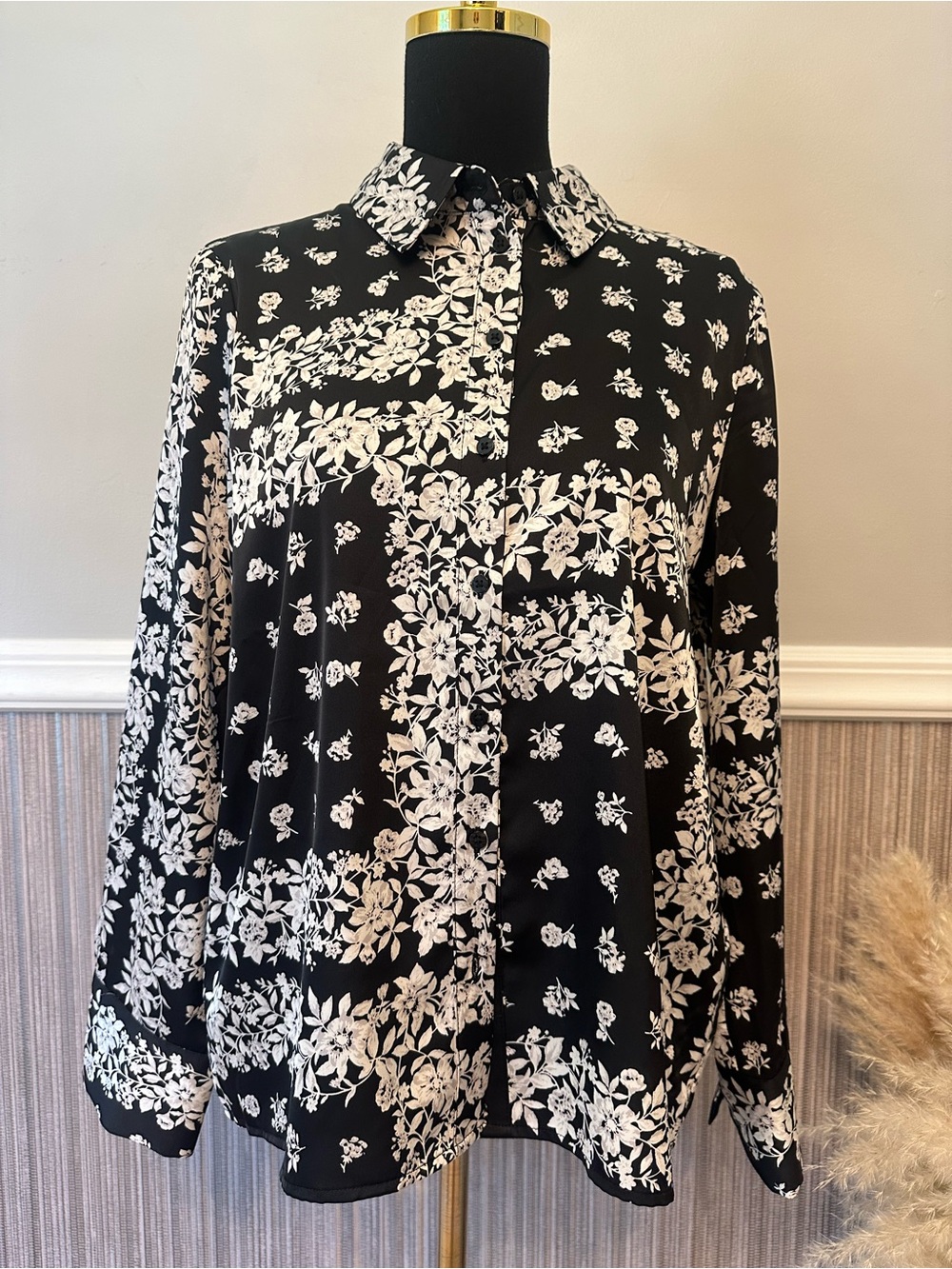 NWT Rachel Zoe Floral Button Front Blouse Black Ivory Collared Shirt Medium